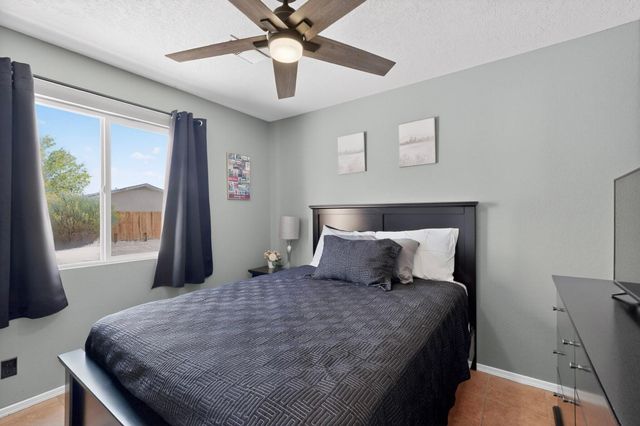 505 Medina Meadows Drive NE, Rio Rancho, NM 87144