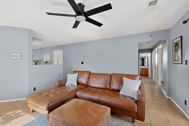505 Medina Meadows Drive NE, Rio Rancho, NM 87144