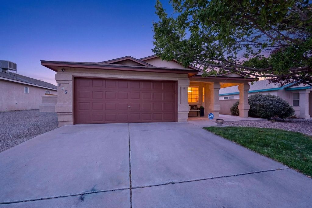 505 Medina Meadows Drive NE, Rio Rancho, NM 87144