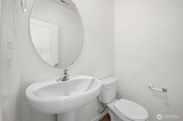 11948 64th Street E, Puyallup, WA 98372