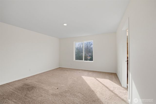 11948 64th Street E, Puyallup, WA 98372