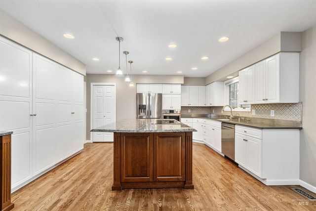 2220 14th Street, Lewiston, ID 83501