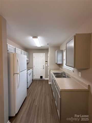 3631 Joel Turner Drive, Charlotte, NC 28216