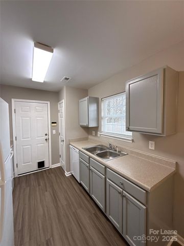 3631 Joel Turner Drive, Charlotte, NC 28216