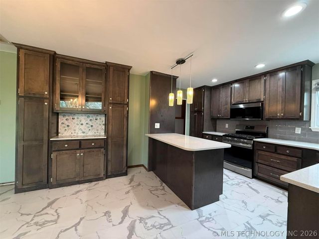 25000 Whipperwill Lane, Broken Arrow, OK 74014