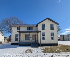 1310 S Hamilton St Street, Saginaw, MI 48602