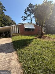 6646 Wolf River Court, Riverdale, GA 30274