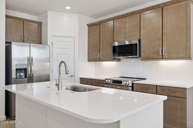 32696 N SMOKE VIEW Trail, Peoria, AZ 85383