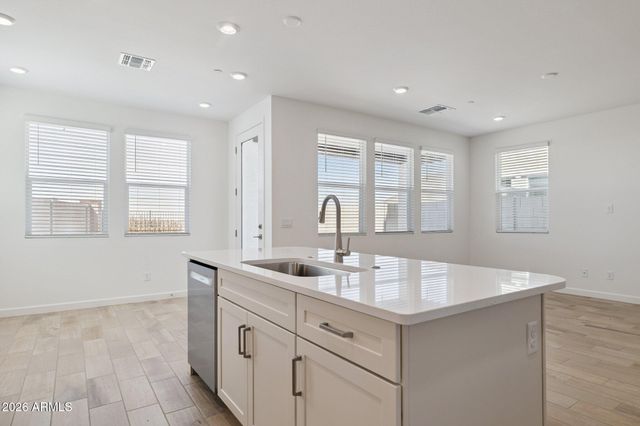 32696 N SMOKE VIEW Trail, Peoria, AZ 85383