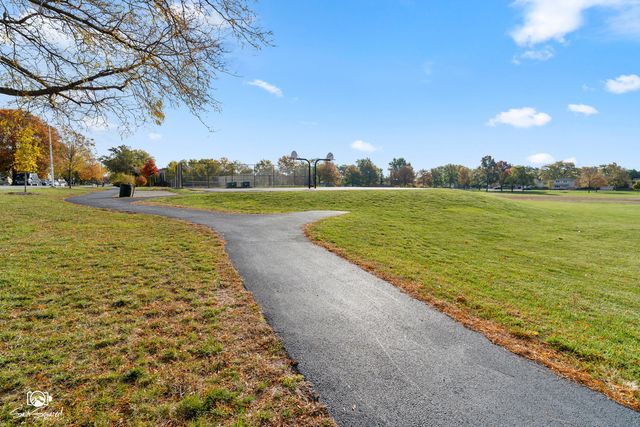 7750 159th Place 7750, Tinley Park, IL 60477