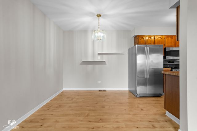 7750 159th Place 7750, Tinley Park, IL 60477