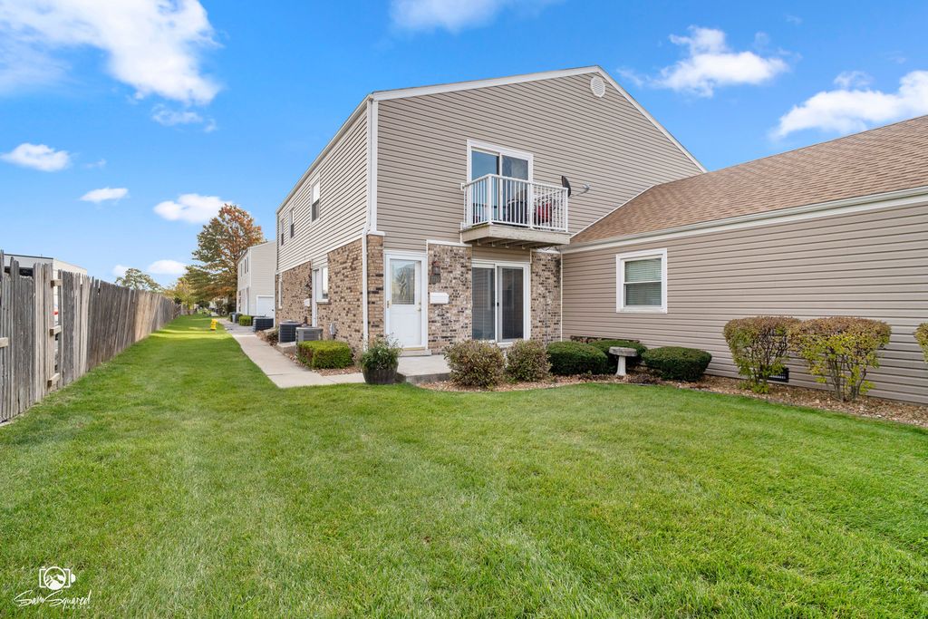 7750 159th Place 7750, Tinley Park, IL 60477