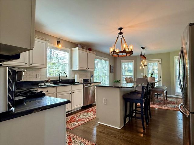 89 Bartlett Way, Dallas, GA 30157