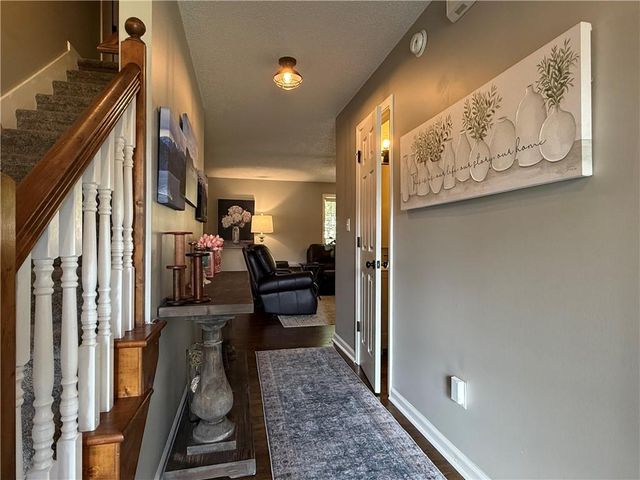 89 Bartlett Way, Dallas, GA 30157