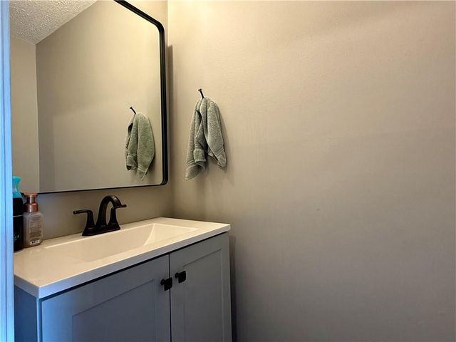 89 Bartlett Way, Dallas, GA 30157