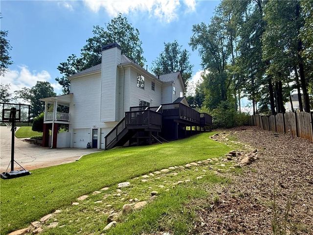 89 Bartlett Way, Dallas, GA 30157