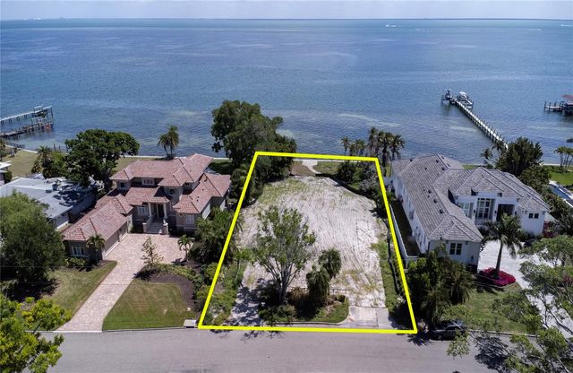 5926 BAHAMA SHORES DRIVE S, St Petersburg, FL 33705
