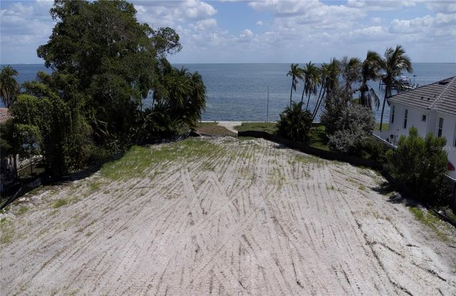 5926 BAHAMA SHORES DRIVE S, St Petersburg, FL 33705