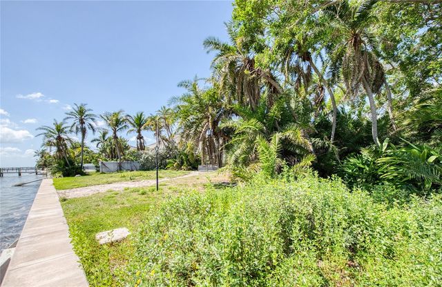 5926 BAHAMA SHORES DRIVE S, St Petersburg, FL 33705