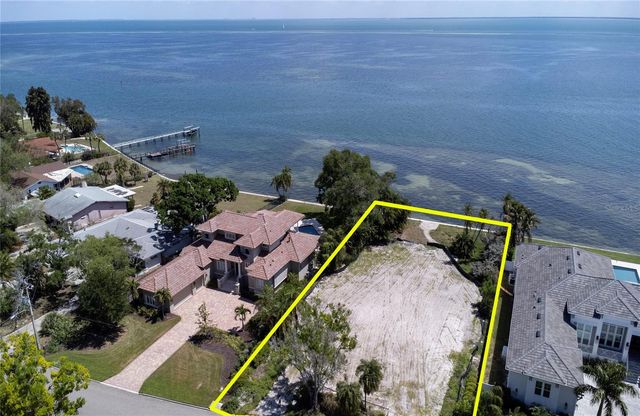5926 BAHAMA SHORES DRIVE S, St Petersburg, FL 33705