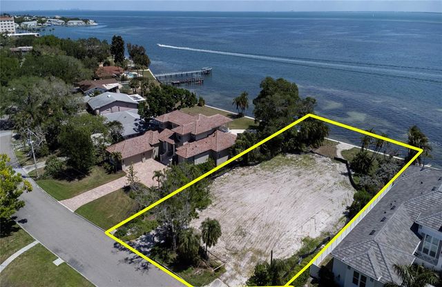 5926 BAHAMA SHORES DRIVE S, St Petersburg, FL 33705