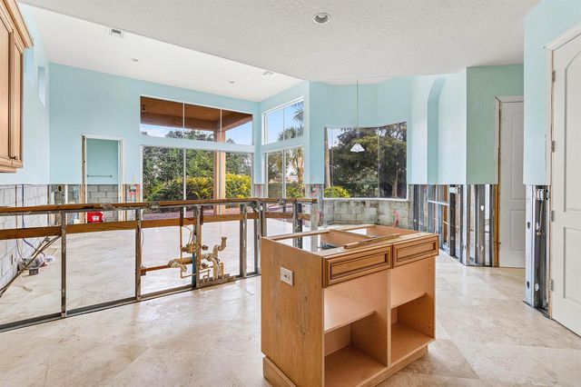 16337 Mira Vista Lane, Delray Beach, FL 33446