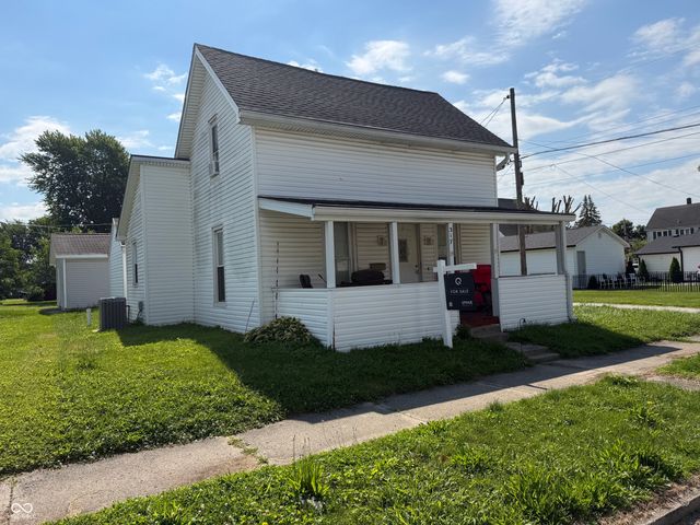 317 N 18th Street, Elwood, IN 46036