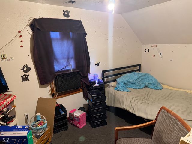 317 N 18th Street, Elwood, IN 46036