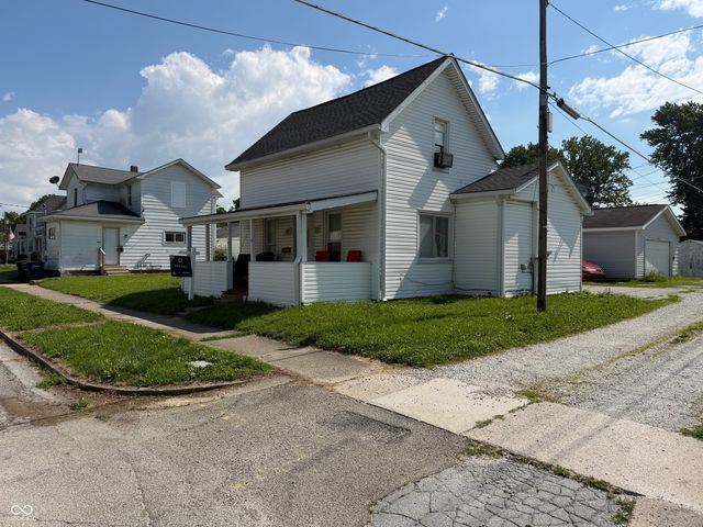 317 N 18th Street, Elwood, IN 46036