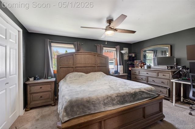 677 Lindbergh Street, Wyandotte, MI 48192