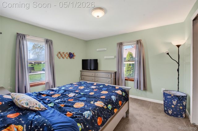 677 Lindbergh Street, Wyandotte, MI 48192