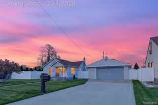 677 Lindbergh Street, Wyandotte, MI 48192