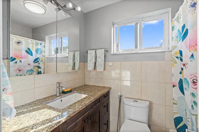 2223 Park Ln 210, Hollywood, FL 33021