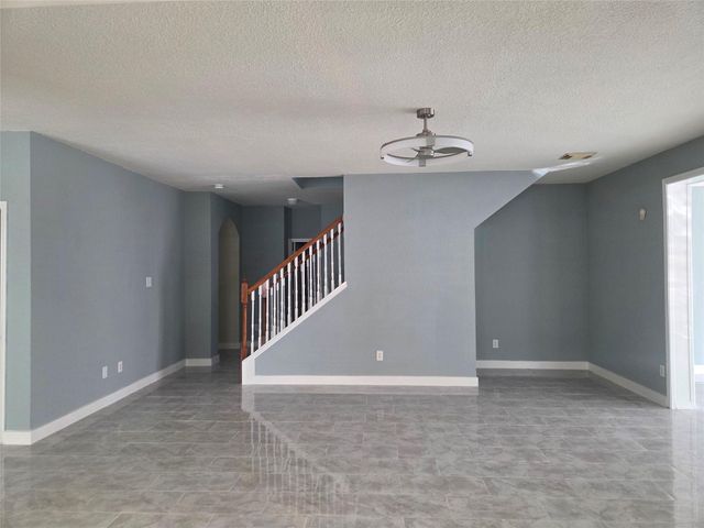 9526 Heflin Colony Drive, Sugar Land, TX 77498