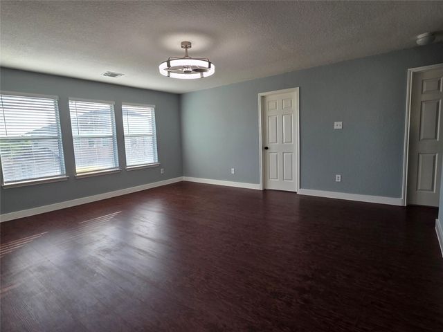 9526 Heflin Colony Drive, Sugar Land, TX 77498