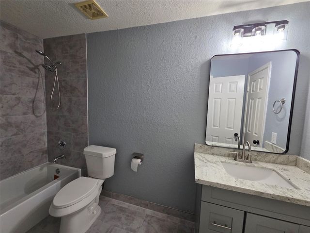 9526 Heflin Colony Drive, Sugar Land, TX 77498