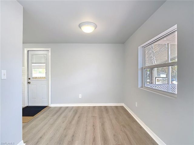 2425 Case LN, North Fort Myers, FL 33917