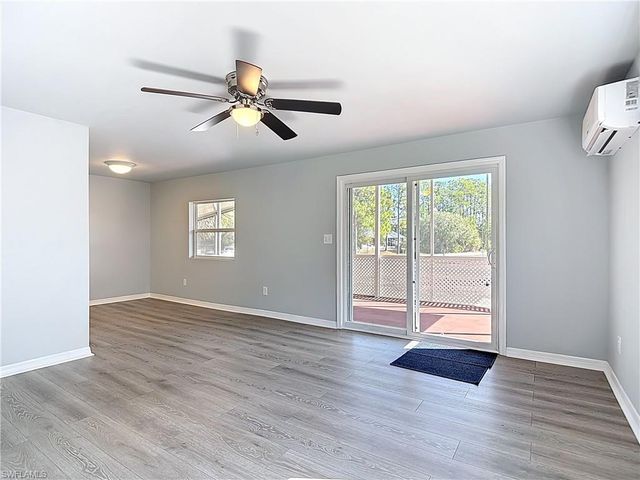 2425 Case LN, North Fort Myers, FL 33917