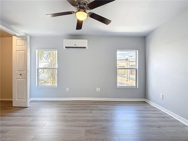 2425 Case LN, North Fort Myers, FL 33917