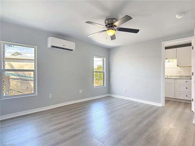 2425 Case LN, North Fort Myers, FL 33917