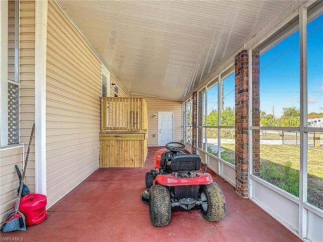 2425 Case LN, North Fort Myers, FL 33917