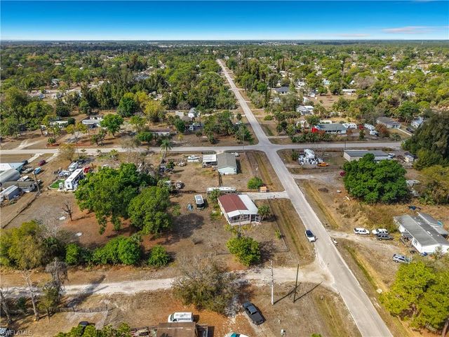 2425 Case LN, North Fort Myers, FL 33917