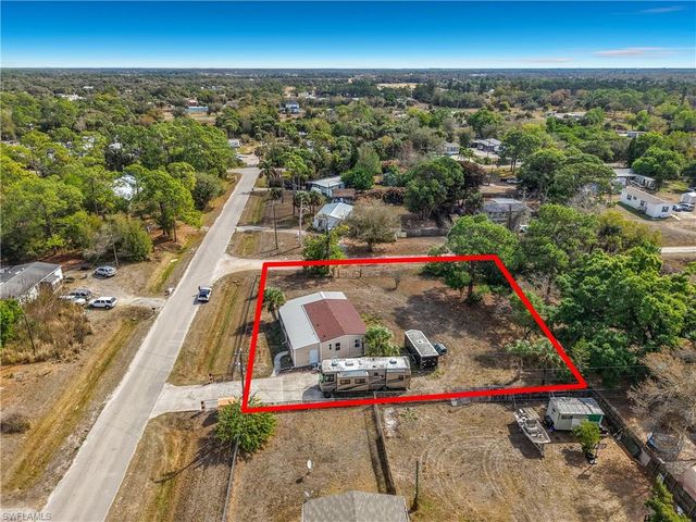 2425 Case LN, North Fort Myers, FL 33917