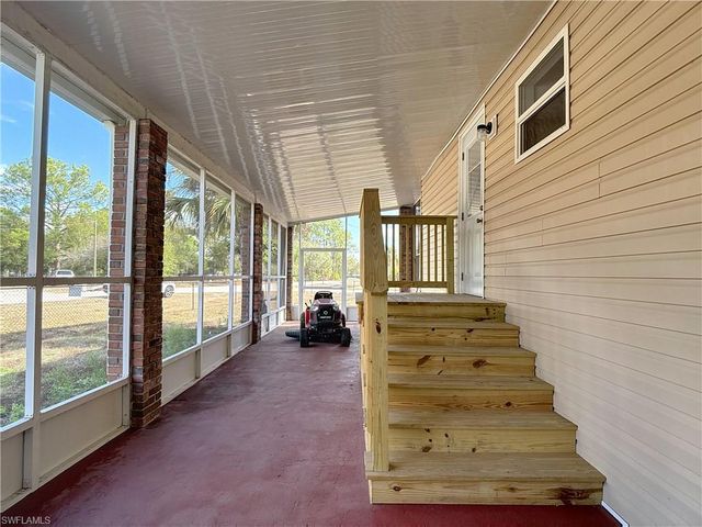 2425 Case LN, North Fort Myers, FL 33917