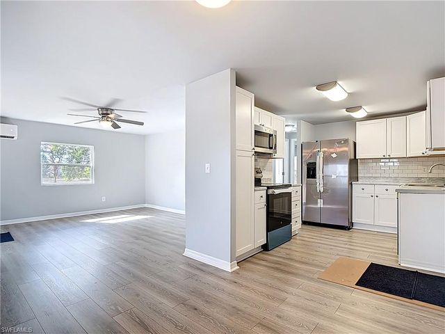 2425 Case LN, North Fort Myers, FL 33917