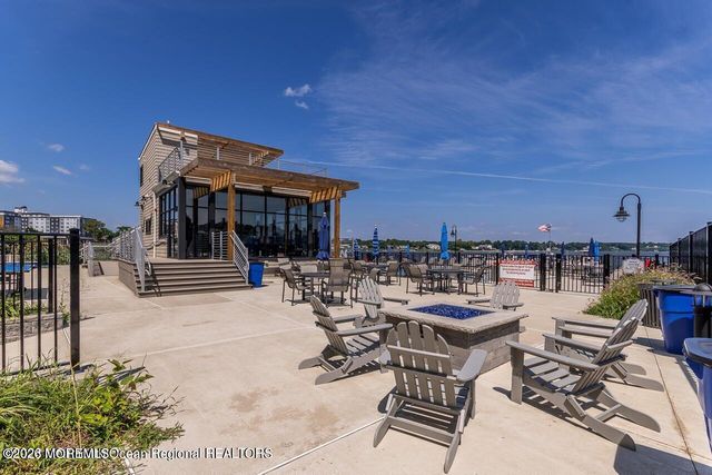 28 Riverside Avenue 1J, Red Bank, NJ 07701