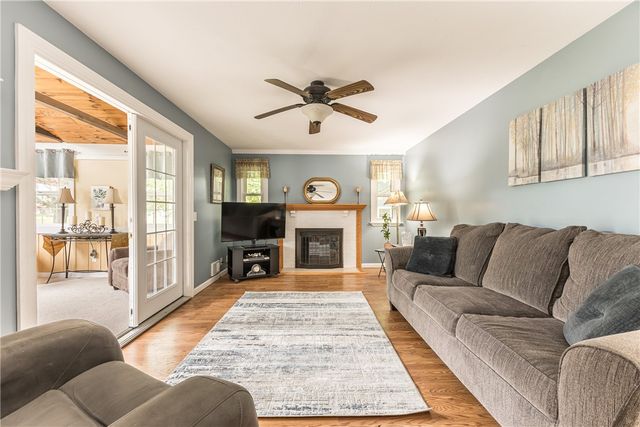 4 Dahlia Drive, Perinton, NY 14450