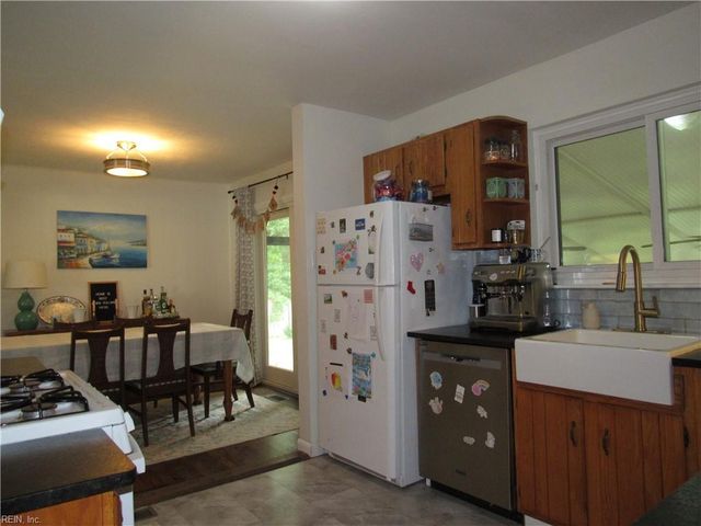 8037 Jerrylee CT, Norfolk, VA 23518