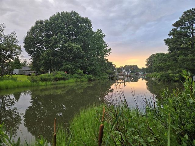8037 Jerrylee CT, Norfolk, VA 23518