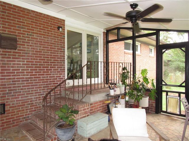 8037 Jerrylee CT, Norfolk, VA 23518